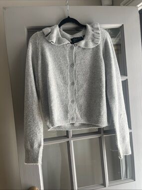 Cloth & Stone Light Gray Ruffle-Collar Button Cardigan